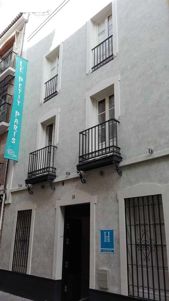 Hotel Le Petit Paris Sevilla Exterior foto